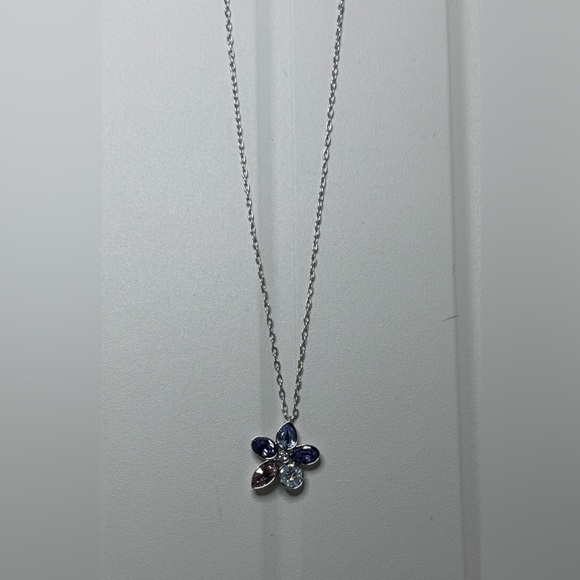 NWOT Swarovski Silver Pink Flower Necklace - Picture 2 of 6